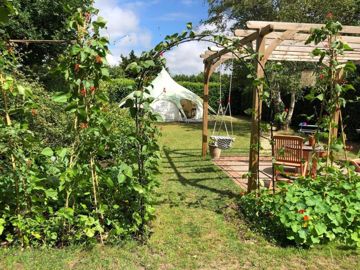Secret Garden Glamping Lymington Exterior foto